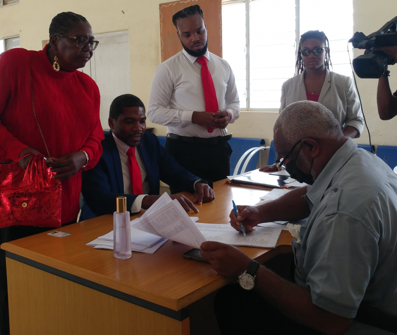 Momentum the Saint KittsNevis Labour Party has it